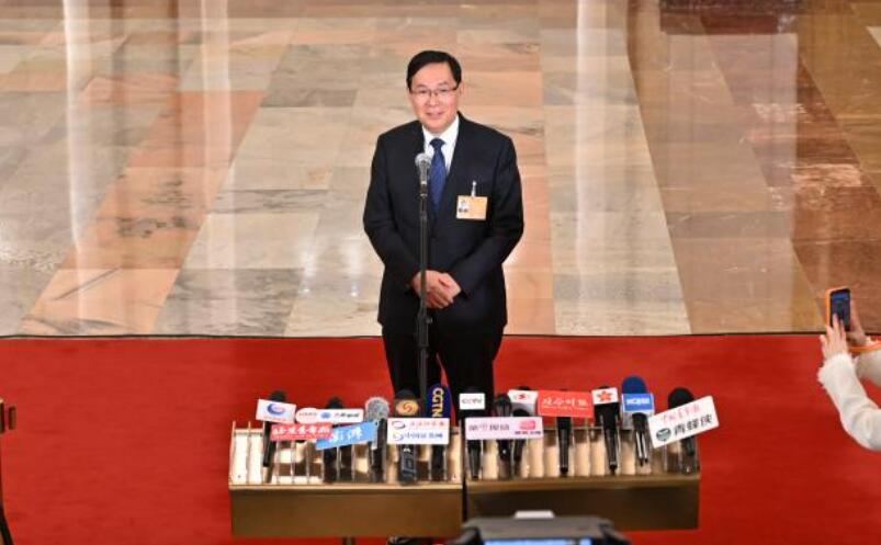 首场“部长通道”开启！回应这些热点