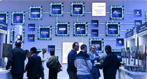 世界移动通信大会闭幕 AI推动变革趋势明显