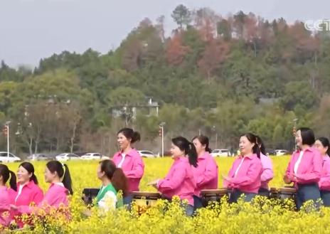 繁花迎客解锁农文旅新体验 以花为媒绘就春日消费新图景