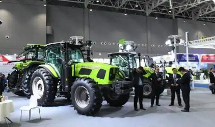 创新产品 完善服务  中国农机全球市场展风采