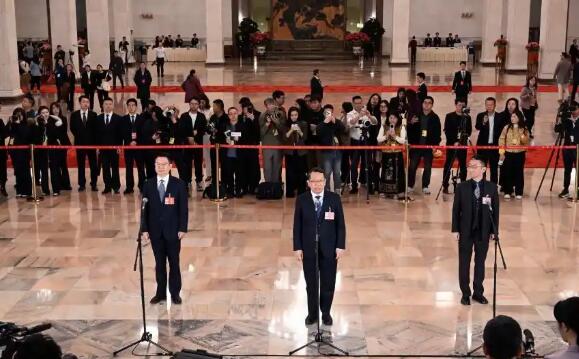 在这场“通道”感受“在一起”的发展信心