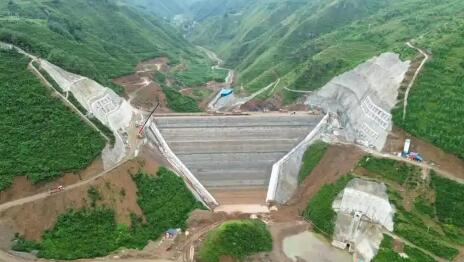 2025年云南省级72个“重中之重”项目年度计划投资完成率112.69%