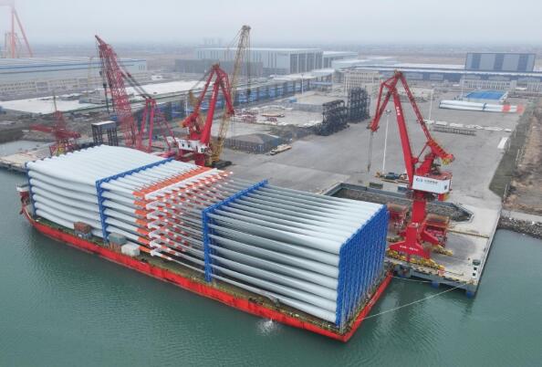 招商局集团创全国风电叶片出口单船最大装载量纪录