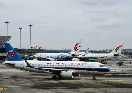 多家航空公司推出票价波动免费退票政策 机票买贵了可免费退