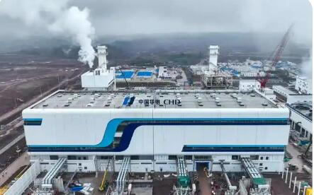 我国首台550兆瓦F级燃气机组投产发电