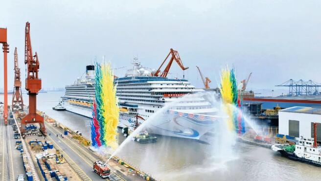 国产大型邮轮建造实现“加速跑”