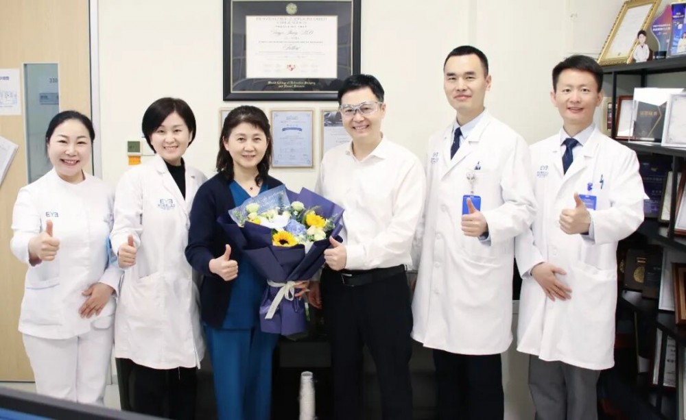 40+人群老视矫正新选择 爱尔眼科高管顺利完成个性化老视矫正手术