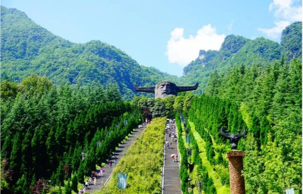 神农架世界地质公园再获联合国“绿牌”通过