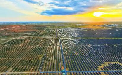 宁夏600万千瓦采煤沉陷区光伏基地建成投运