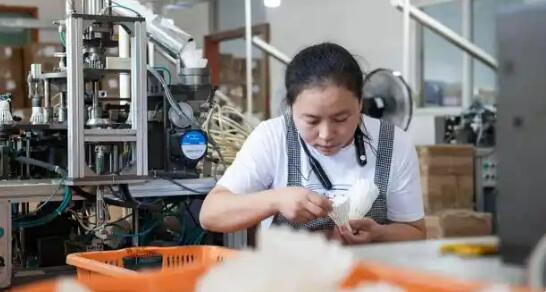 安徽无为以羽毛球构筑县域经济强支柱