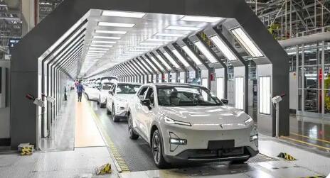 一季度汽车产销释放向好信号 新能源汽车出口同比增长超一倍