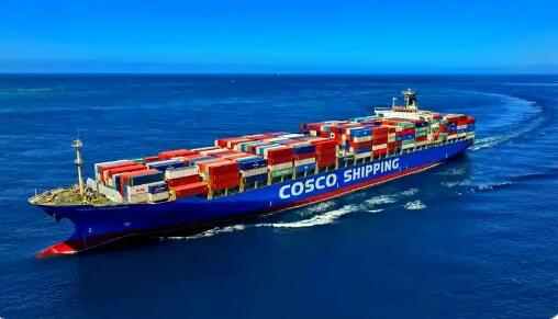 头部航企密集调价 全球集装箱航运价格升温