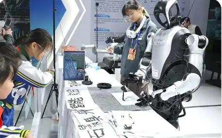 千亿科幻产业步入“由好转强”关键期 业界期待破解四大发展瓶颈