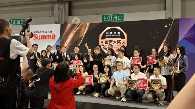 不见不散VAELO V100声霸荣获两大国际奖项，香港展实力诠释家庭智能 KTV 新趋势