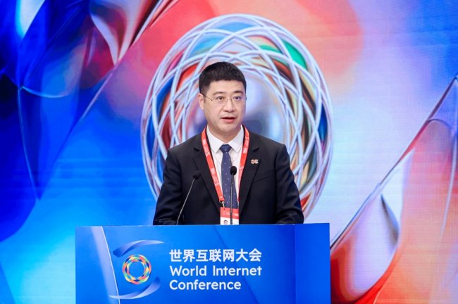 易鑫宣布今年下半年推出汽车金融应用级AI Infra