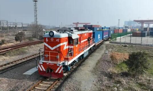 “义新欧”中欧班列“开门红” 一季度出口4.2万标箱