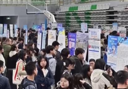 2030年我国服务业总规模将达到100万亿元 更好满足人民美好生活需要