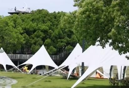 “景区焕新+特色夜游+亲水空间” 多样玩法激活夏日文旅消费热活力