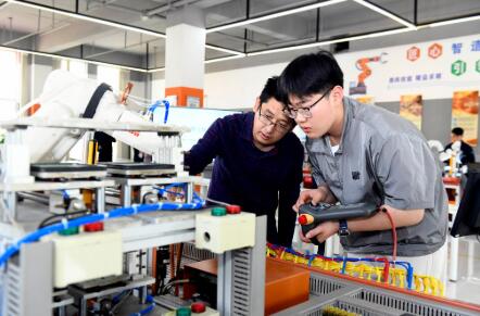 稳就业、强培训、优服务——推进高质量充分就业见闻