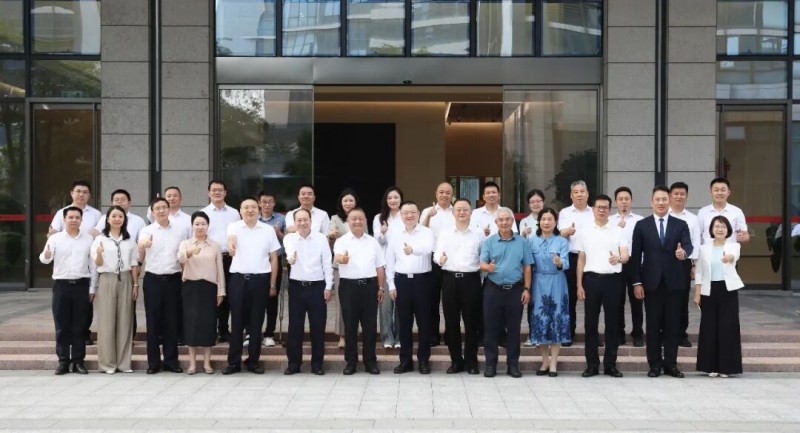 易事特集团董事会换届仪式圆满举行，阔步迈向高质量发展新征程