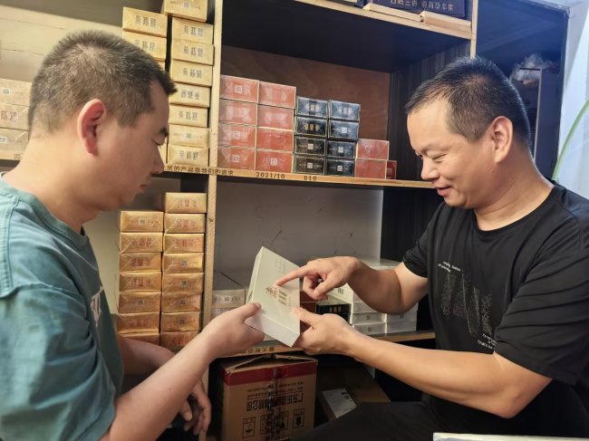 黄陂烟草：做实三项举措 夯实监测基础