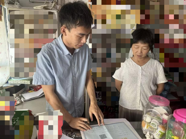 湖北罗田：“三办”服务送到店门口