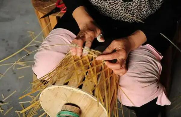 “乡村工匠·焕青计划”在浙江安吉启动——竹海传匠心 青春赋新生