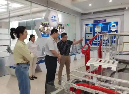 扬州沙头镇双轨招商：南引智造“链” 北育果蔬“香”
