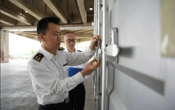 “空空中转”通道再扩容 “杭州—长春”出口转关线路开通