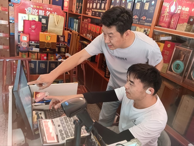 武汉黄陂；以真心换真情贴心 服务护航客户经营之路