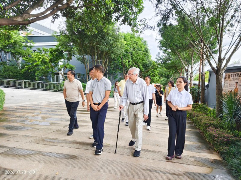 天佑熊业：腾冲科学家论坛“院士红河行”到访 科技赋能中医药产业