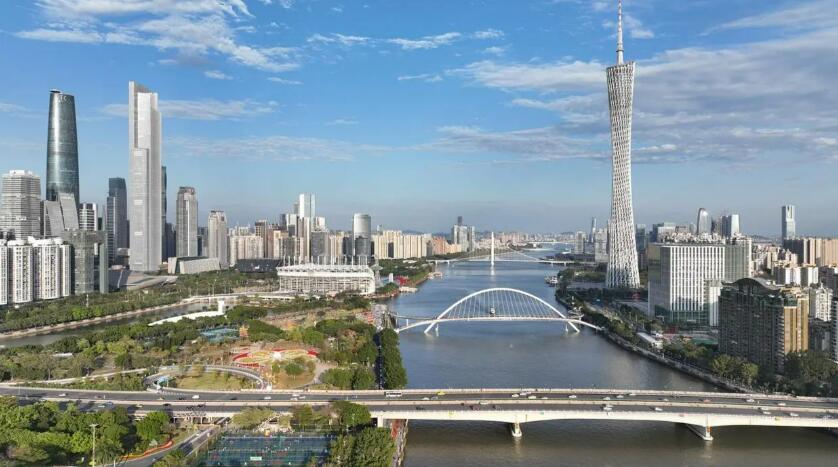 因地制宜展优势 下好发展一盘棋——透视“十五五”开局之年各省份经济半年报