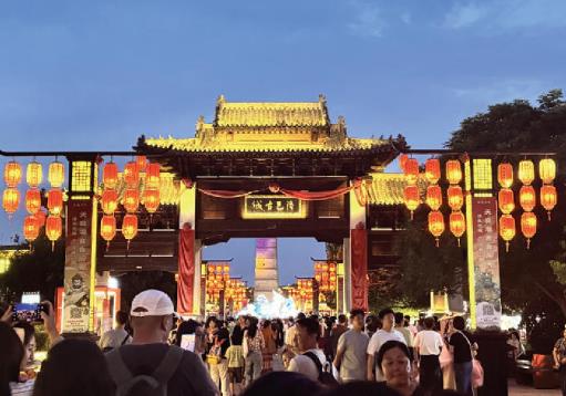 河南洛阳：汉服产业出圈成“留量”蓄水池