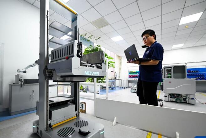 天津上半年智能机器人规上企业工业总产值同比增长15.2%