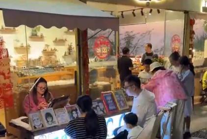 以“多元业态+XR体验”为笔绘文旅新景 新业态“多点开花”激活消费新动力