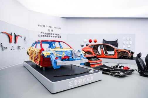全球首拆L3架构  我国智能汽车从“参数比拼”走向“安全实证”