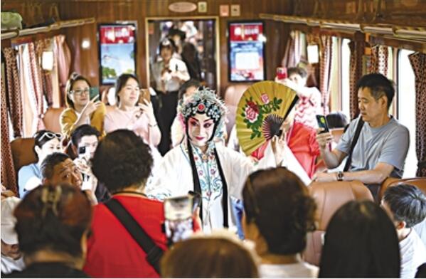 服务消费何以成拉动经济增长重要引擎