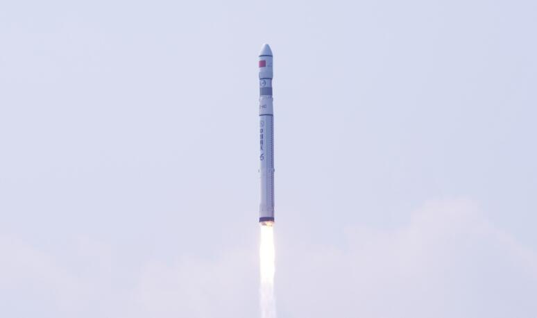 长六丙火箭“一箭七星”发射成功