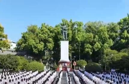 多地把“开学第一课”搬进红色教育基地 将红色种子播撒进孩子心田
