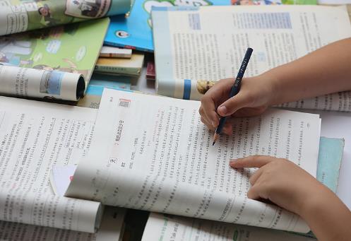 全国小学、初中已全部完成新教材替换，这些学科改动大→