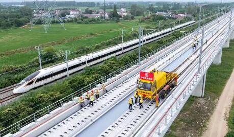 三条高铁同日上新 中国交通基建再按“快进键”