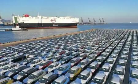 8月新能源乘用车出口51.8万辆 同比增长154.7%