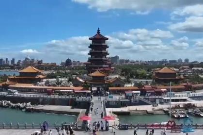 银幕“种草”打卡老厂房、踏浪赏景寻仙 “影视IP+文旅”破圈激活消费新引擎