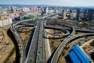 内蒙古以精细化治理 理顺城市交通脉络