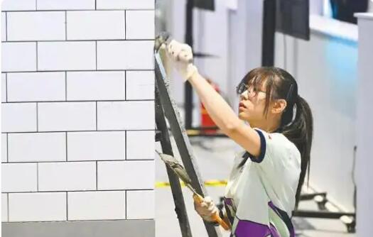 “贴瓷砖”和美容美发走上世界级赛场