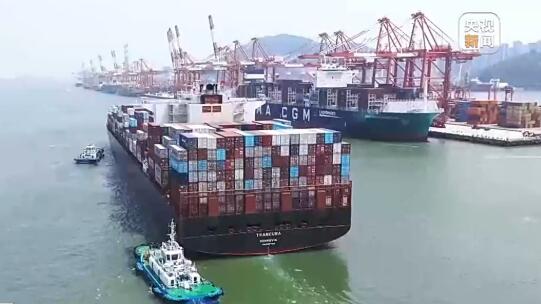 深圳盐田港单船装卸量刷新中国港口纪录