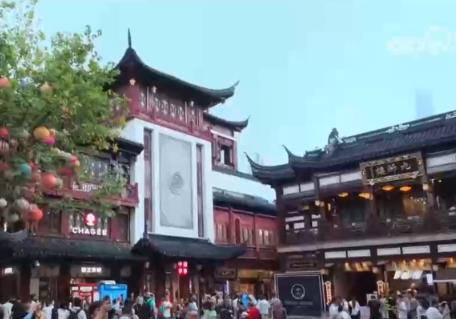 大数据盘点国庆假期：跨省出游增幅明显 外国游客深度体验多彩中国