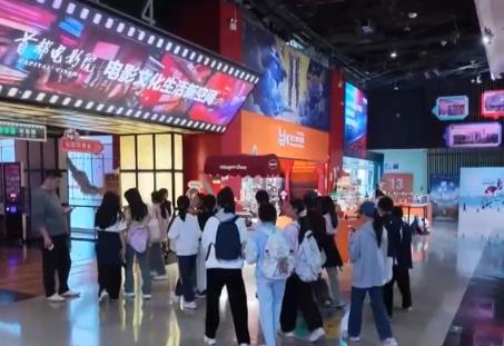 11.64亿元！国产影片领跑国庆档 多元“电影+”形式串起文旅新场景