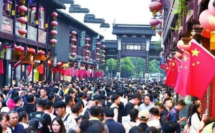 从国庆文旅热看中国消费活力