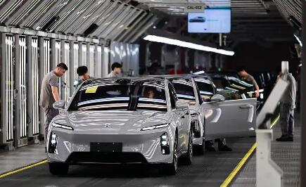 前三季度新能源汽车产销量实现两位数增长 海外市场表现亮眼